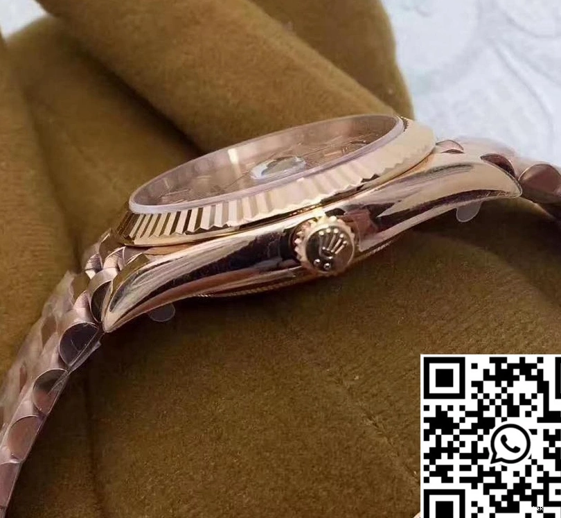 Day-Date Rose Factory Dial Sundust 228235 40 40MM Gold EW Rolex 1216